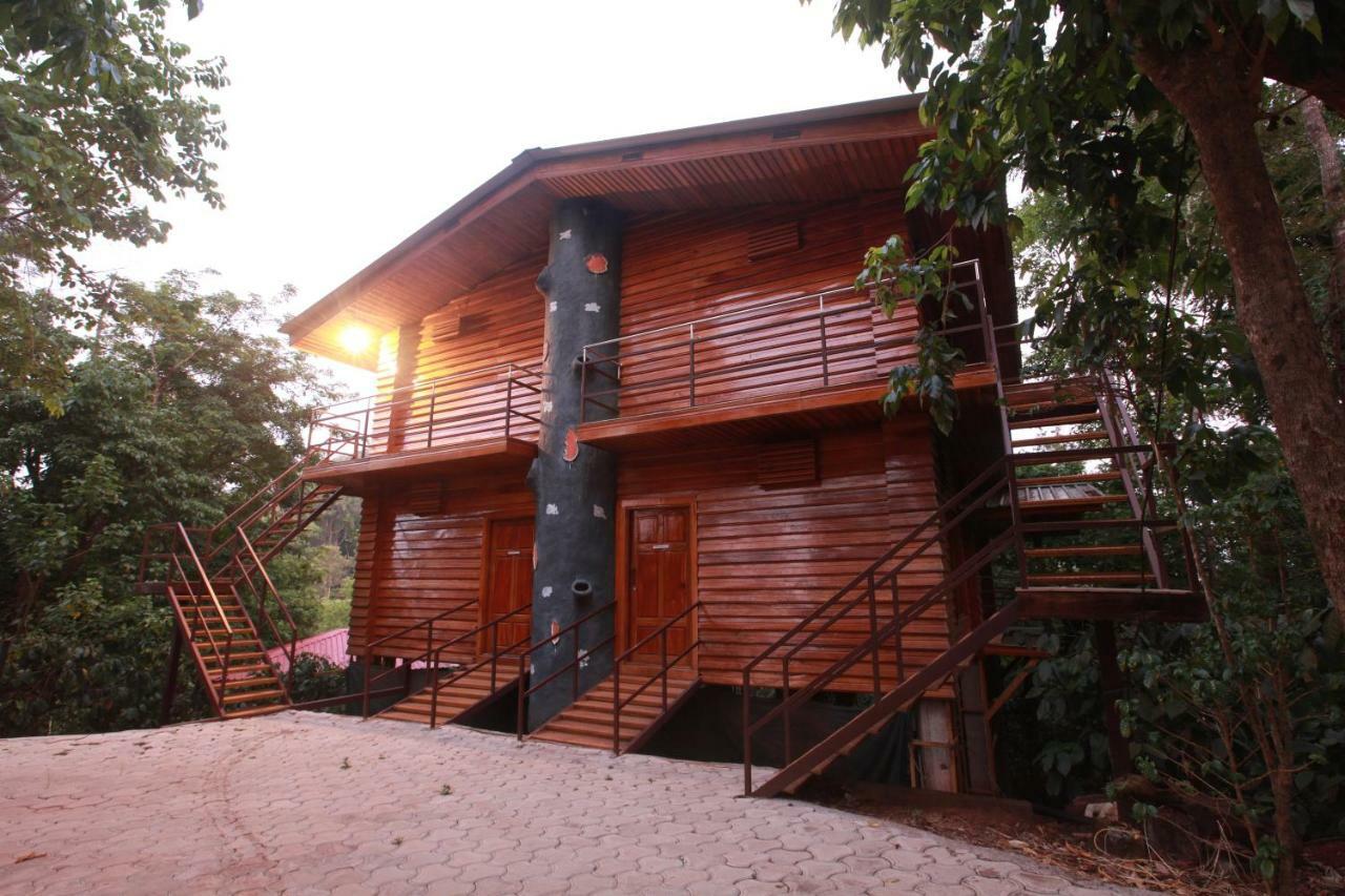 Eagle Eye Resorts Sangameswarpet Exterior foto