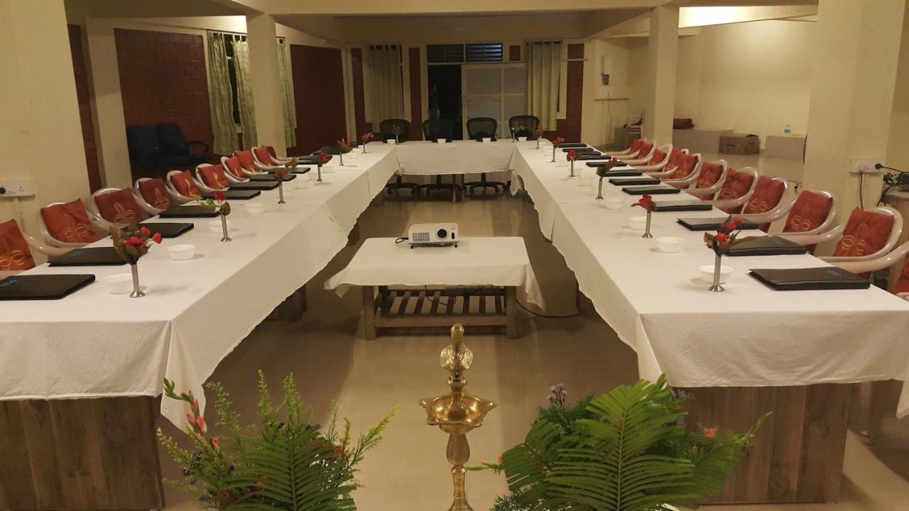 Eagle Eye Resorts Sangameswarpet Exterior foto