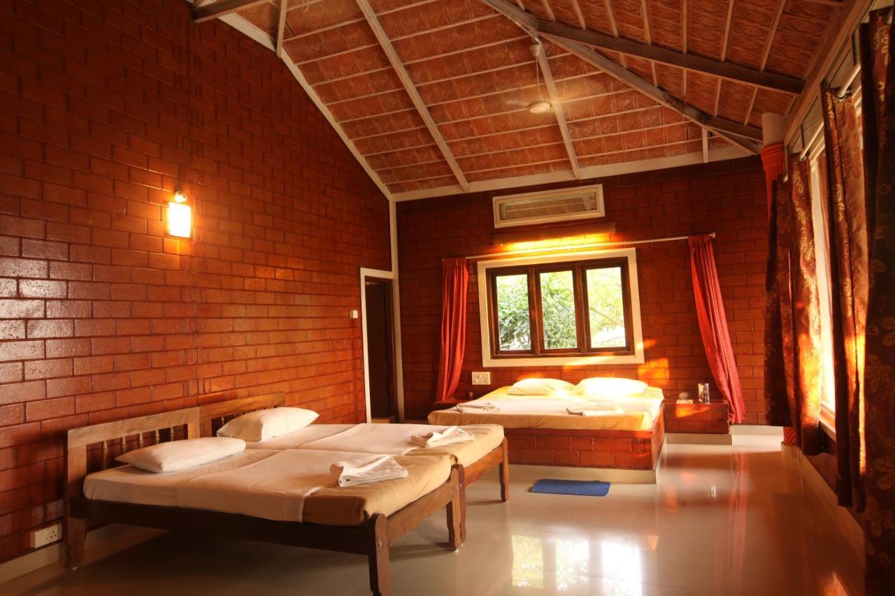 Eagle Eye Resorts Sangameswarpet Exterior foto